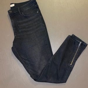 Athleta Women’s Size 14 Sculptek Carbon Wash Jeans, Slimming & Stretchy EUC